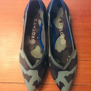 Rothy’s Olive Camo Point Size 9